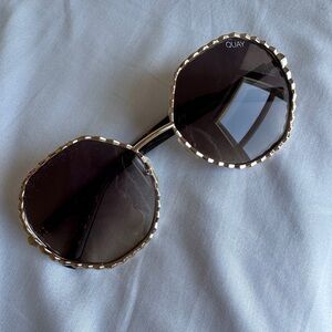 Quay Australia breeze in sunglasses